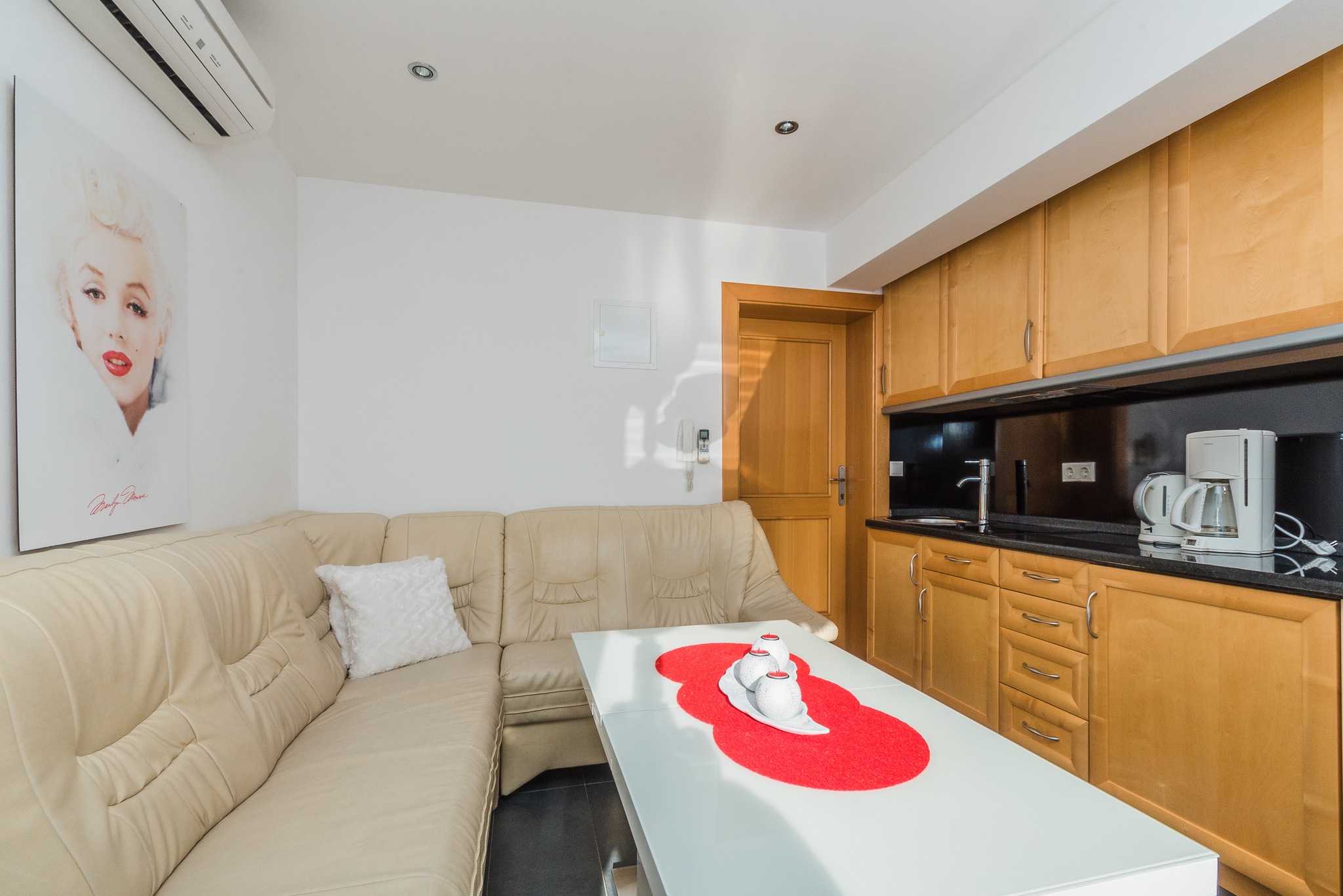 Ferienwohnung 8<span class=uk-text-primary> (3 OG)</span>